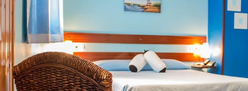 Hotel A. G. Porcillan Ribadeo Esterno foto