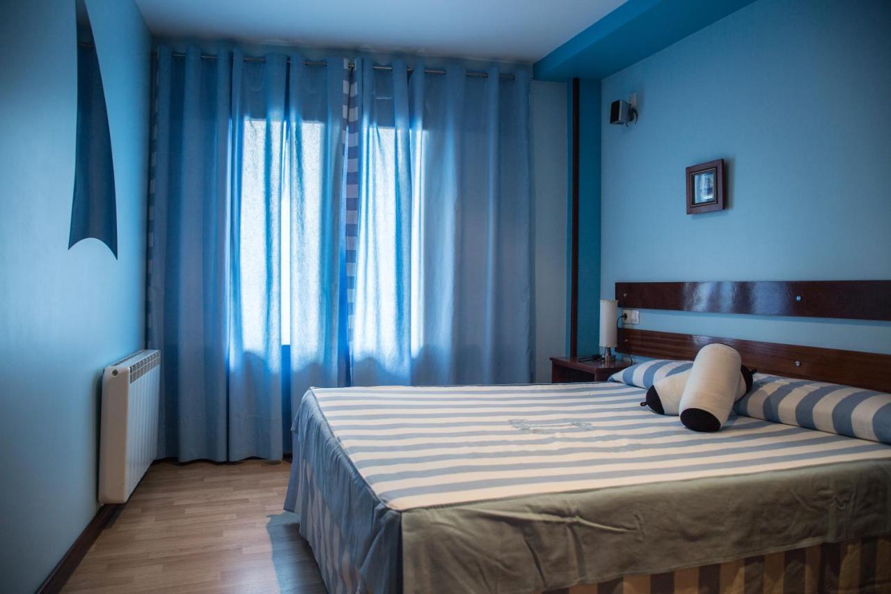 Hotel A. G. Porcillan Ribadeo Esterno foto