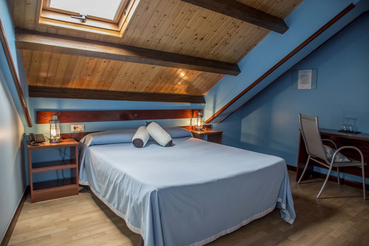Hotel A. G. Porcillan Ribadeo Esterno foto